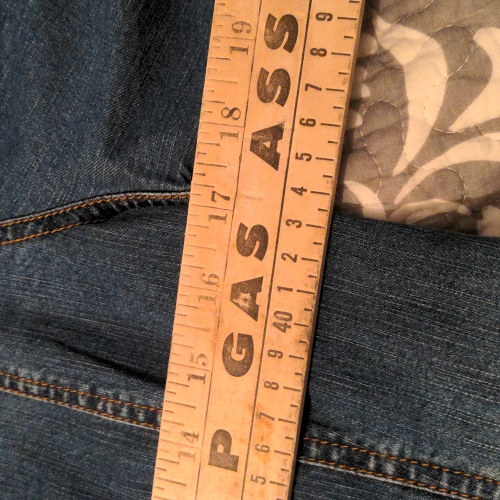 High end Light weight jean jacket - Picture 6 of 8